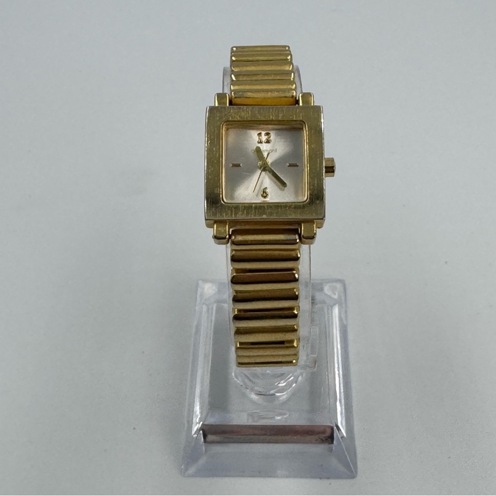 Vintage Claremont Womens Square Wristwatch Brushed Gold Tone Quartz Analog Works